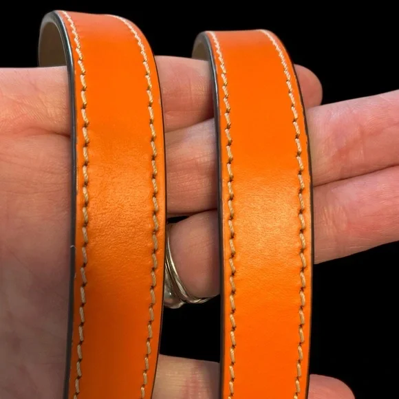 Dooney and Bourke Orange Leather Like New Bag - Picture 4 of 16